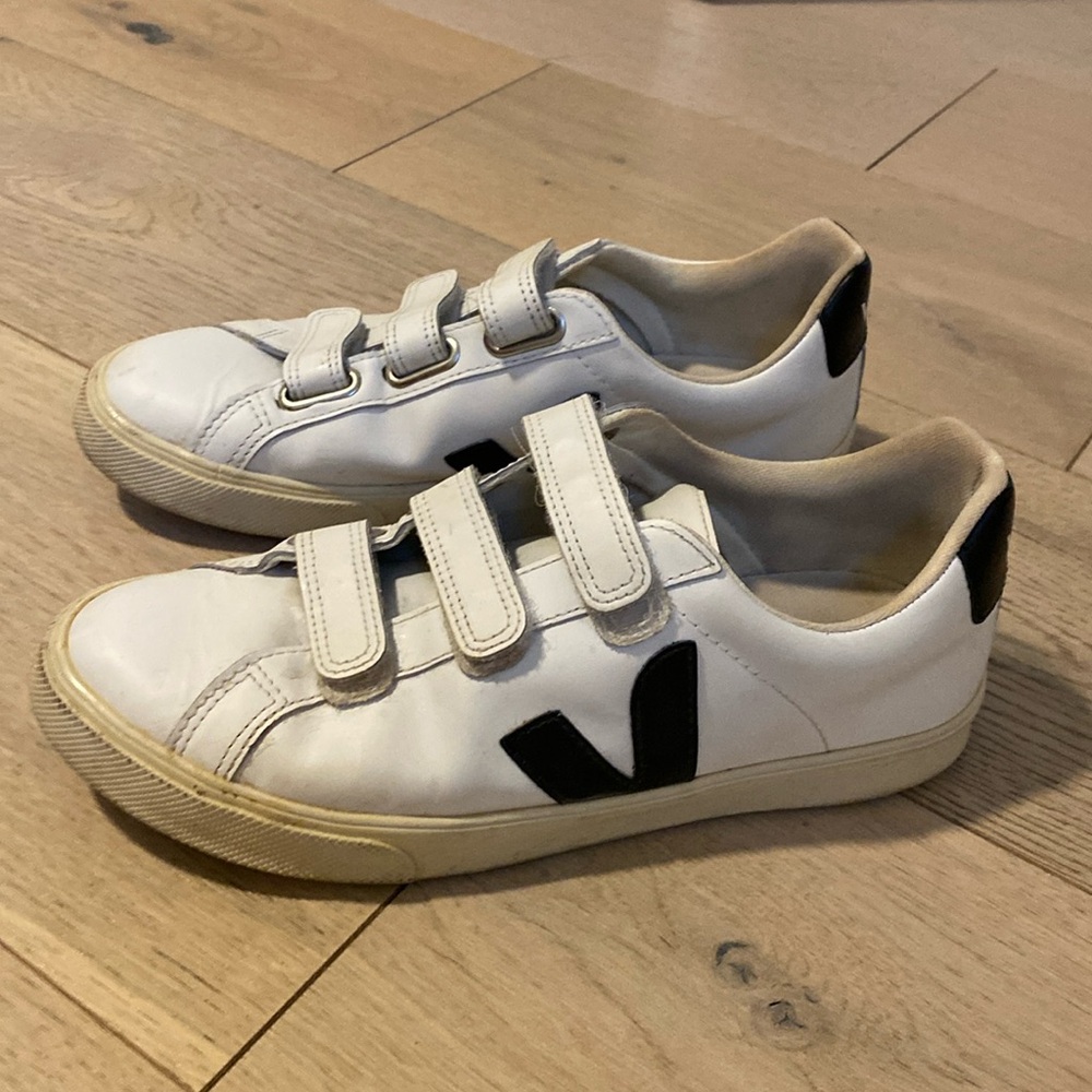 Veja Recife Leather White Black Sneakers